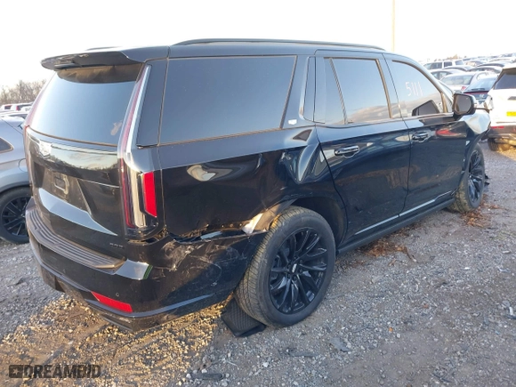 2024 Cadillac Escalade 4WD Sport Platinum with VIN 1GYS4GKL7RR253378, listed as a IAAI auction lot 40995111 with 10,465 mi miles. Bid and sale history available at carsss.com. Image 4.