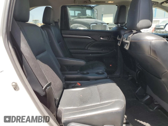 2015 Toyota Highlander Limited with VIN 5TDDKRFH5FS220155, listed as a Copart auction lot 61632405 with 152,932 mi miles and Salvage title. Bid and sale history available at DreamBid. Image 10.