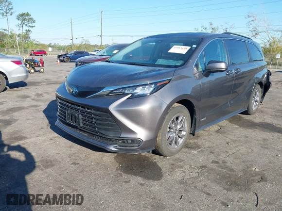 2021 Toyota Sienna LE with VIN 5TDKRKEC9MS040481, listed as a IAAI auction lot 41881118 with 41,843 mi miles. Bid and sale history available at carsss.com. Image 17.