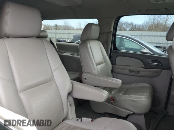 2014 GMC Yukon XL SLT with VIN 1GKS2KE79ER166951, listed as a Copart auction lot 87599315 with 205,084 mi miles and Clean Title. Bid and sale history available at carsss.com. Image 11.