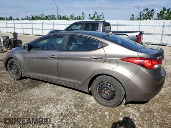 2013 Hyundai Elantra GLS z VIN 5NPDH4AE3DH433316, wystawiony jako Copart lot #58578135 z przebiegiem 243 028 mil mil oraz Szkody całkowita. Historia ofert i sprzedaży dostępna na DreamBid. Obrazek 2.