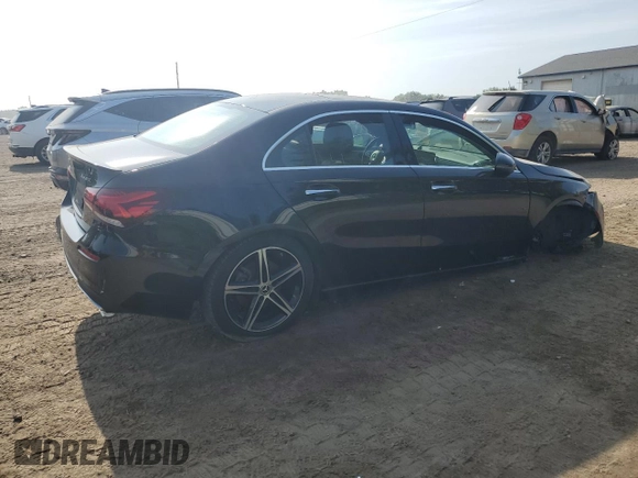 2019 Mercedes-Benz A 220 z VIN WDD3G4FB1KW012236, wystawiony jako Copart lot #60823515 z przebiegiem 29 606 mil mil oraz Czysty tytuł • Clean title. Historia ofert i sprzedaży dostępna na DreamBid. Obrazek 3.