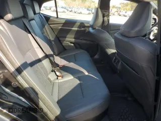 2025 Toyota Camry LE z VIN 4T1DBADK5SU015503, wystawiony jako Copart lot #51480665 z przebiegiem 3 525 mil mil oraz Szkoda całkowita • Salvage title. Historia ofert i sprzedaży dostępna na DreamBid. Obrazek 10.