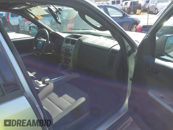 2012 Ford Escape XLT с VIN 1FMCU0DG9CKB65610, выставлен на аукционе IAAI как лот 41972242 с пробегом 179 374 миль миль и . История ставок и продаж доступна на DreamBid. Изображение 5.