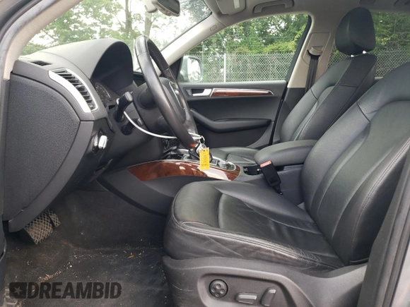 2010 Audi Q5 Premium Plus with VIN WA1LKAFPXAA047477, listed as a Copart auction lot 61100405 with 126,396 mi miles and Salvage title. Bid and sale history available at DreamBid. Image 7.