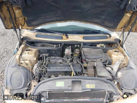 2005 MINI Hardtop with VIN WMWRC33555TK61361, listed as a IAAI auction lot 41940037 with 145,028 mi miles and . Bid and sale history available at DreamBid. Image 10.