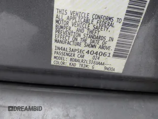 2014 Nissan Altima S with VIN 1N4AL3AP5EC404061, listed as a IAAI auction lot 41965252 with 121,049 mi miles and . Bid and sale history available at carsss.com. Image 9.