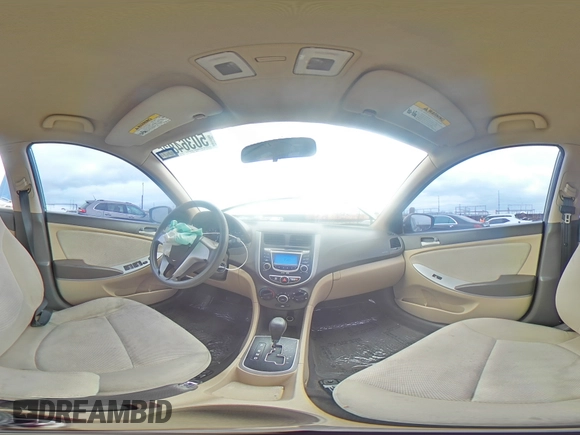 2012 Hyundai Accent GLS z VIN KMHCT4AE9CU187186, wystawiony jako Copart lot #50364835 z przebiegiem 85 638 mil mil oraz Szkody całkowita. Historia ofert i sprzedaży dostępna na DreamBid. Obrazek 13.