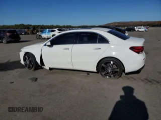 2022 Mercedes-Benz A 220 z VIN W1K3G4FB6NJ349440, wystawiony jako Copart lot #80438744 z przebiegiem 28 483 mil mil oraz Szkoda całkowita • Salvage title. Historia ofert i sprzedaży dostępna na DreamBid. Obrazek 2.