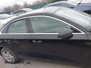 2023 Audi A3 Premium z VIN WAUAUDGY4PA122471, wystawiony jako IAAI lot #41988335 z przebiegiem 11 848 mil mil oraz . Historia ofert i sprzedaży dostępna na DreamBid. Obrazek 13.