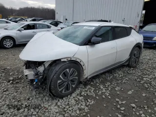 2022 Kia EV6 Light with VIN KNDC34LB6N5043275, listed as a Copart auction lot 87900005 with 157,826 mi miles and Salvage Title. Bid and sale history available at carsss.com. Image 1.
