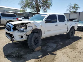 2015 Toyota Tacoma with VIN 3TMLU4EN2FM172761, listed as a Copart auction lot 55286045 with 174,168 mi miles and Salvage title. Bid and sale history available at DreamBid. Image 1.