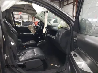2017 Jeep Compass High Altitude with VIN 1C4NJDEB6HD192808, listed as a IAAI auction lot 41287965 with 68,357 mi miles. Bid and sale history available at carsss.com. Image 5.