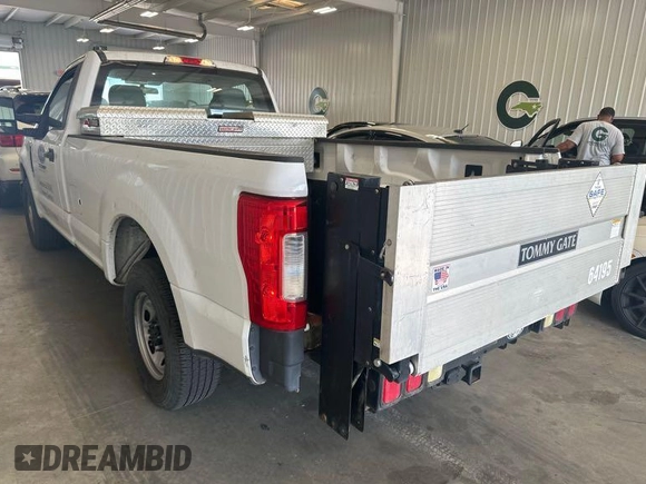2017 Ford F-250 XL with VIN 1FTBF2A66HEE35528, listed as a IAAI auction lot 42613879 with 161,327 mi miles and . Bid and sale history available at DreamBid. Image 5.
