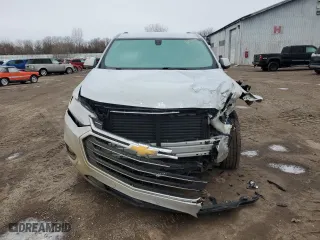2019 Chevrolet Traverse LT Cloth with VIN 1GNEVGKW3KJ310780, listed as a Copart auction lot 47081205 with 96,989 mi miles and Clean Title. Bid and sale history available at carsss.com. Image 5.