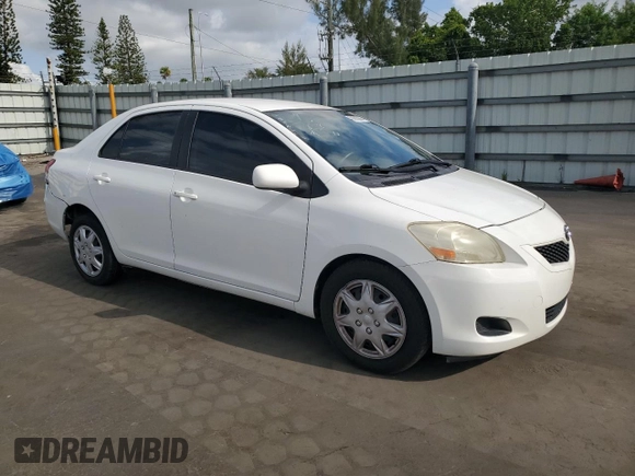 2012 Toyota Yaris z VIN JTDBT4K35CL017457, wystawiony jako Copart lot #58820985 z przebiegiem 120 901 mil mil oraz Szkoda całkowita • Salvage title. Historia ofert i sprzedaży dostępna na DreamBid. Obrazek 4.
