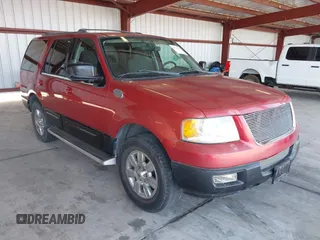 2003 Ford Expedition Special Service z VIN 1FMRU15WX3LC04818, wystawiony jako IAAI lot #42536869 z przebiegiem 142 266 mil mil oraz . Historia ofert i sprzedaży dostępna na DreamBid. Obrazek 1.