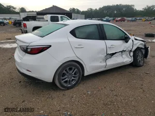 2019 Toyota Yaris Sedan L with VIN 3MYDLBYV1KY525177, listed as a Copart auction lot 64236284 with 18,710 mi miles and Salvage Title. Bid and sale history available at carsss.com. Image 3.