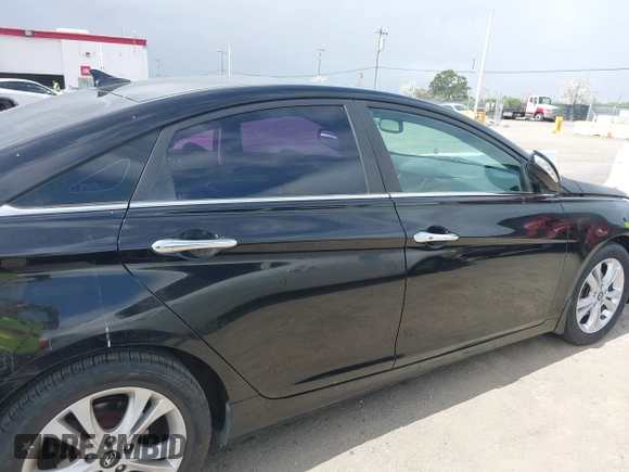 2011 Hyundai Sonata Limited with VIN 5NPEC4ACXBH290217, listed as a IAAI auction lot 41902803 with 196,332 mi miles and . Bid and sale history available at DreamBid. Image 13.