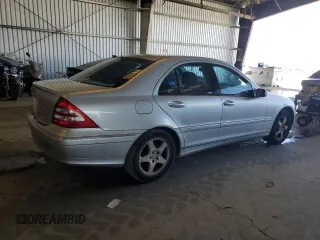 2001 Mercedes-Benz C 320 with VIN WDBRF64J21F110962, listed as a Copart auction lot 63350715 with 80,375 mi miles and Clean title. Bid and sale history available at DreamBid. Image 3.