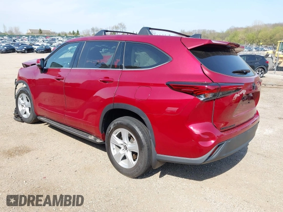 2022 Toyota Highlander LE with VIN 5TDBZRBH7NS569311, listed as a IAAI auction lot 42117066 with 18,579 mi miles and . Bid and sale history available at DreamBid. Image 3.