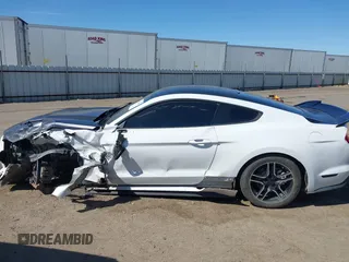 2016 Ford Mustang EcoBoost z VIN 1FA6P8TH3G5221133, wystawiony jako IAAI lot #42325336 z przebiegiem 135 065 mil mil oraz . Historia ofert i sprzedaży dostępna na DreamBid. Obrazek 15.