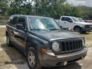 2015 Jeep Patriot Sport with VIN 1C4NJPBB9FD118169, listed as a Copart auction lot 55759395 with 197,648 mi miles and Clean Title. Bid and sale history available at DreamBid. Image 1.