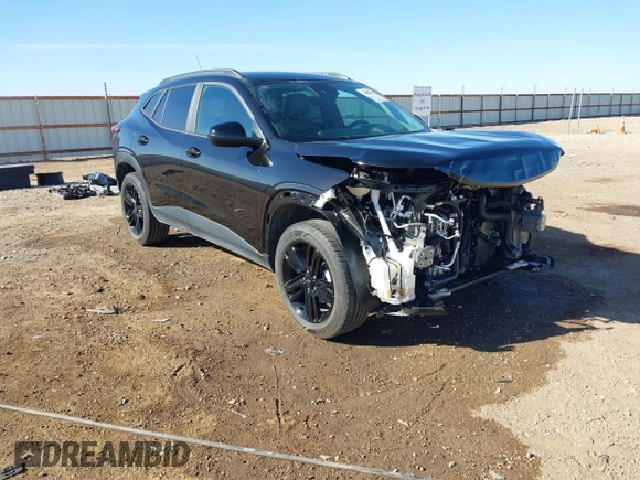 2025 Chevrolet Trax ACTIV with VIN KL77LKEP0SC071687, listed as a IAAI auction lot 41846401 with 9,596 mi miles. Bid and sale history available at carsss.com. Image 1.