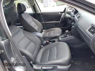 2012 Volkswagen Jetta SE с VIN 3VWDP7AJXCM074182, выставлен на аукционе IAAI как лот 42452135 с пробегом 168 974 миль миль и . История ставок и продаж доступна на DreamBid. Изображение 5.