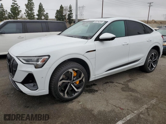 2023 Audi e-tron Sportback Premium Plus z VIN WA12ABGE1PB007387, wystawiony jako Copart lot #50734225 z przebiegiem 48 484 mil mil oraz Szkoda całkowita • Salvage title. Historia ofert i sprzedaży dostępna na DreamBid. Obrazek 1.