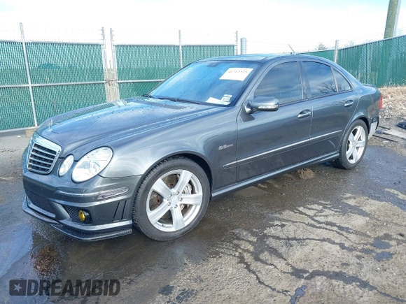 2007 Mercedes-Benz E 63 AMG with VIN WDBUF77X17B172367, listed as a IAAI auction lot 41712525 with 144,100 mi miles and . Bid and sale history available at carsss.com. Image 19.