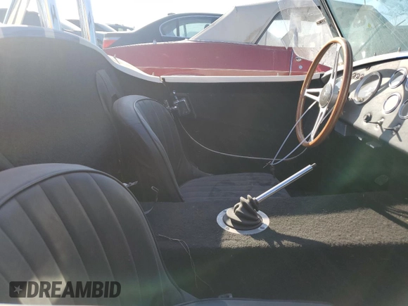 1965 Ford Mustang z VIN FFR1400K, wystawiony jako Copart lot #76302614 z przebiegiem 5 873 mil mil oraz Szkoda całkowita • Salvage title. Historia ofert i sprzedaży dostępna na DreamBid. Obrazek 10.