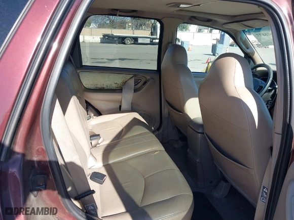 2001 Mazda Tribute LX with VIN 4F2YU08131KM39817, listed as a IAAI auction lot 41678877 with 210,715 mi miles. Bid and sale history available at carsss.com. Image 8.