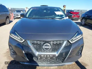 2023 Nissan Maxima Platinum with VIN 1N4AA6FV7PC502025, listed as a IAAI auction lot 41227177 with 42,524 mi miles. Bid and sale history available at carsss.com. Image 12.
