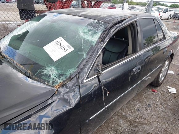 2008 Cadillac DTS 1SA z VIN 1G6KD57Y98U102801, wystawiony jako IAAI lot #42204185 z przebiegiem 152 990 mil mil oraz . Historia ofert i sprzedaży dostępna na DreamBid. Obrazek 6.