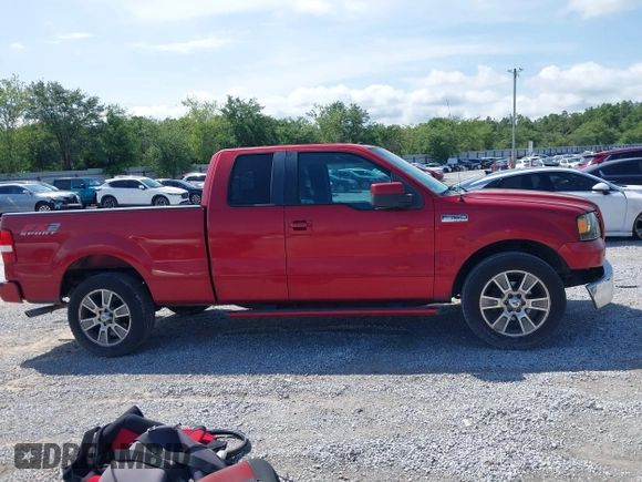 2007 Ford F-150 XL z VIN 1FTPX12V37NA85082, wystawiony jako IAAI lot #42354278 z przebiegiem 224 236 mil mil oraz . Historia ofert i sprzedaży dostępna na DreamBid. Obrazek 13.