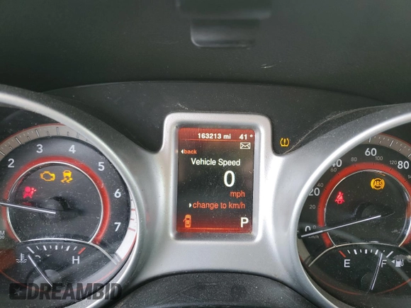2018 Dodge Journey SE with VIN 3C4PDCAB3JT302276, listed as a Copart auction lot 45737895 with 163,213 mi miles and Salvage Title. Bid and sale history available at DreamBid. Image 9.