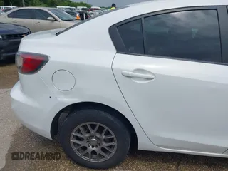 2013 Mazda Mazda3 i Sport with VIN JM1BL1U70D1776657, listed as a IAAI auction lot 42131274 with 133,362 mi miles. Bid and sale history available at carsss.com. Image 6.