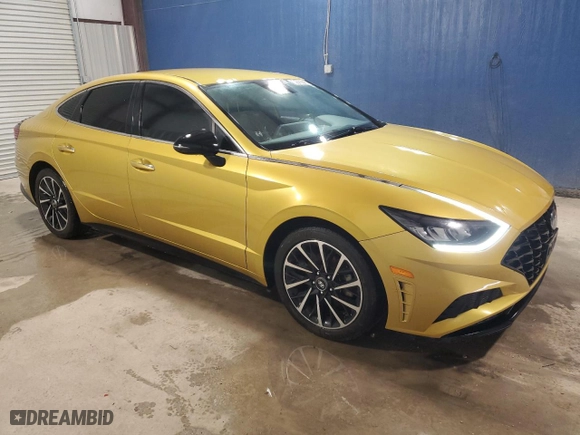 2020 Hyundai Sonata SEL Plus with VIN 5NPEJ4J29LH043401, listed as a Copart auction lot 49183115 with 68,851 mi miles and Clean Title. Bid and sale history available at carsss.com. Image 4.