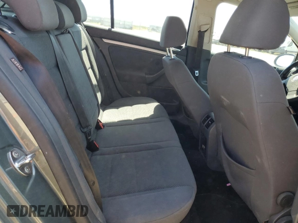 2008 Volkswagen Rabbit S with VIN WVWDB91K58W179502, listed as a Copart auction lot 54968385 with 102,240 mi miles and Clean title. Bid and sale history available at DreamBid. Image 10.