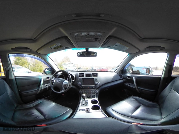 2011 Toyota Highlander with VIN 5TDBK3EH8BS059381, listed as a IAAI auction lot 41894262 with 138,520 mi miles. Bid and sale history available at carsss.com. Image 18.