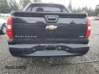 2008 Chevrolet Avalanche LTZ with VIN 3GNFK12368G132972, listed as a Copart auction lot 77378044 with 218,196 mi miles and Salvage Title. Bid and sale history available at DreamBid. Image 6.