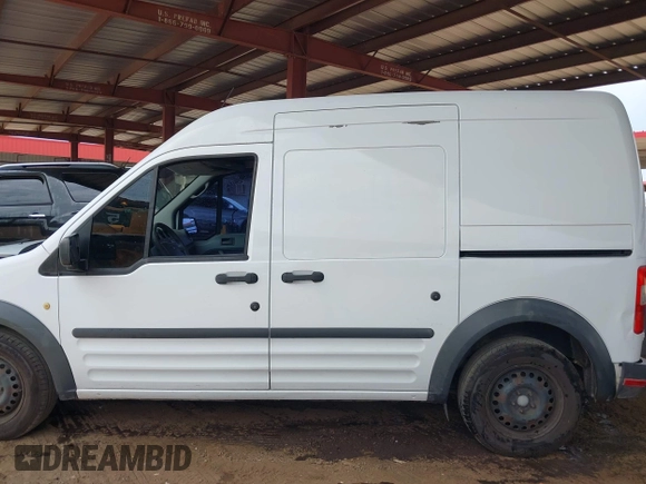 2013 Ford Transit Connect XL z VIN NM0LS7AN5DT134465, wystawiony jako IAAI lot #42749943 z przebiegiem 131 568 mil mil oraz . Historia ofert i sprzedaży dostępna na DreamBid. Obrazek 14.