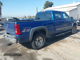2003 Chevrolet Silverado 1500HD LS with VIN 1GCGK13U03F218776, listed as a IAAI auction lot 41993253 with 289,854 mi miles and . Bid and sale history available at DreamBid. Image 4.