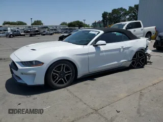 2020 Ford Mustang EcoBoost z VIN 1FATP8UH9L5111800, wystawiony jako Copart lot #59817955 z przebiegiem 79 304 mil mil oraz Czysty tytuł • Clean title. Historia ofert i sprzedaży dostępna na DreamBid. Obrazek 1.