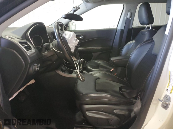 2020 Jeep Compass Latitude with VIN 3C4NJDBB8LT112495, listed as a Copart auction lot 60070765 with 63,055 mi miles and Salvage title. Bid and sale history available at DreamBid. Image 7.