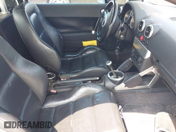 2002 Audi TT with VIN TRUUT28N721004019, listed as a IAAI auction lot 42729533 with 19,633 mi miles and . Bid and sale history available at DreamBid. Image 5.