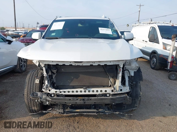 2022 Chevrolet Tahoe RST with VIN 1GNSCRKDXNR127062, listed as a IAAI auction lot 42377837 with 25,785 mi miles and . Bid and sale history available at DreamBid. Image 13.