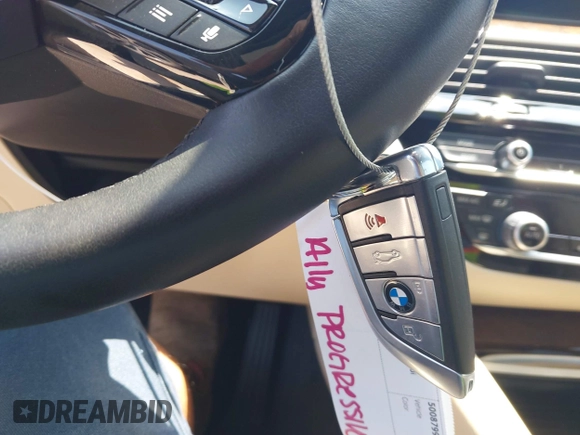 2020 BMW 5 Series 530i z VIN WBAJR3C04LWW68910, wystawiony jako IAAI lot #42430470 z przebiegiem 50 608 mil mil oraz . Historia ofert i sprzedaży dostępna na DreamBid. Obrazek 11.