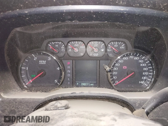 2018 GMC Sierra 2500HD z VIN 1GT12REY1JF180704, wystawiony jako IAAI lot #41157499 z przebiegiem 200 270 mil mil oraz . Historia ofert i sprzedaży dostępna na DreamBid. Obrazek 16.